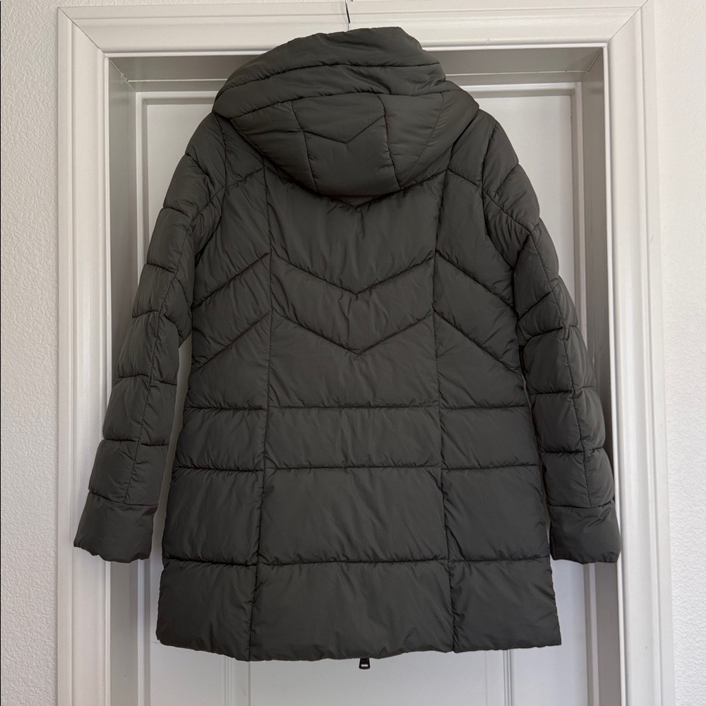 Bernardo Women's Puffer Jacket - Dark Gray Size Large NWT - Picture 11 of 17